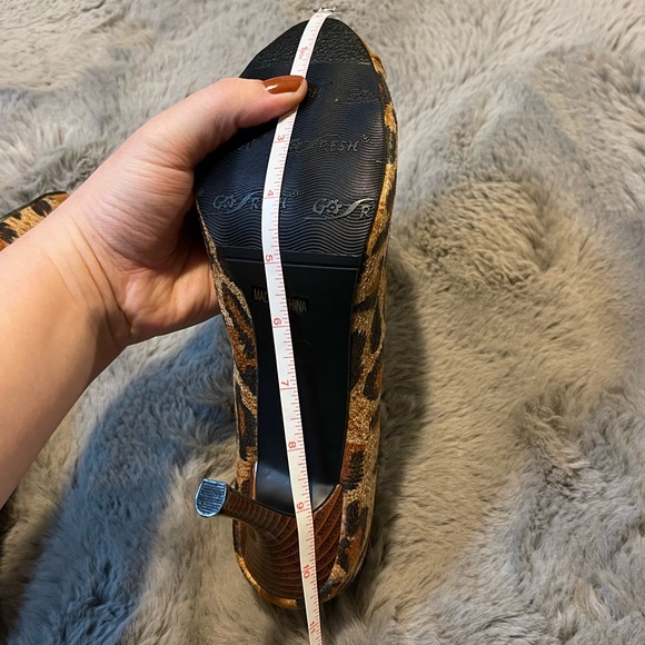 Leopard Print Heels - Picture 7 of 10